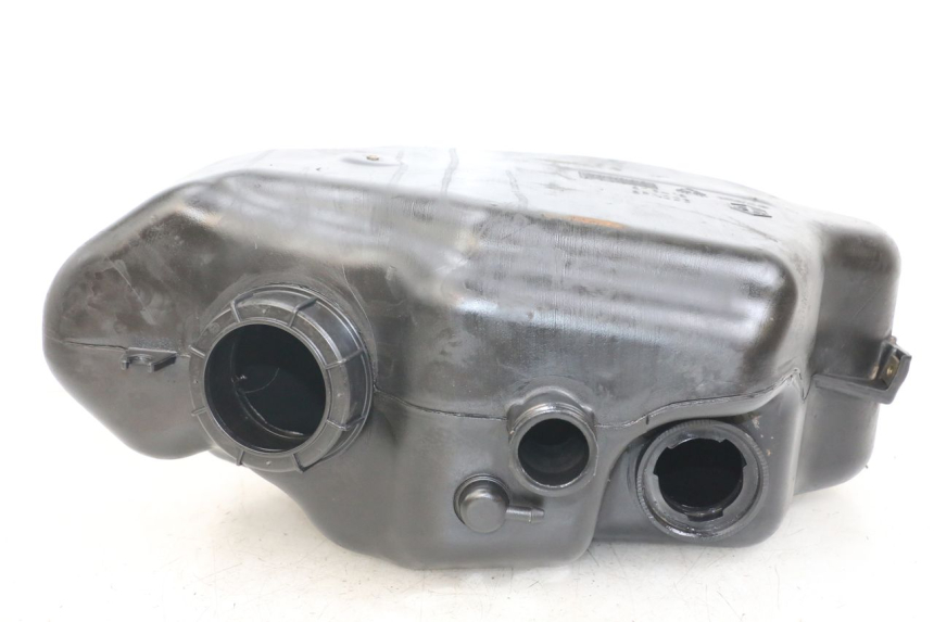 photo de KRAFTSTOFFTANK PIAGGIO X10 125 (2012 - 2017) - Zoom auf Gebrauchszustand