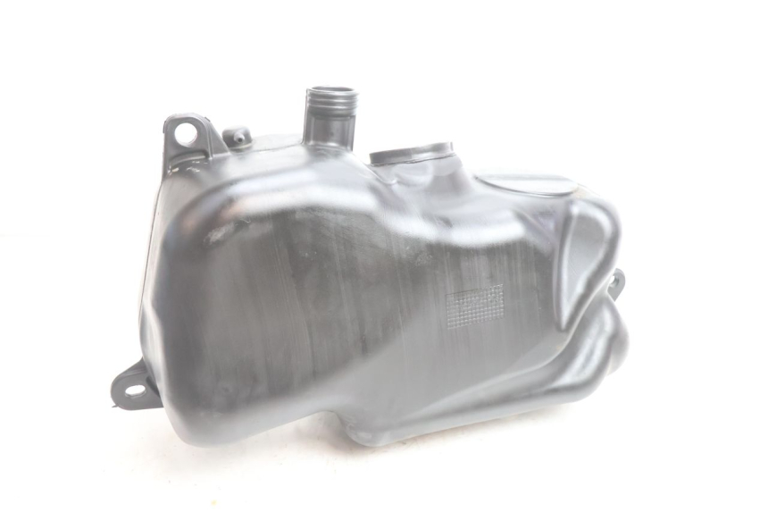 photo de KRAFTSTOFFTANK PIAGGIO X8 STREET 125 (2006 - 2007) - Technische Nahaufnahme