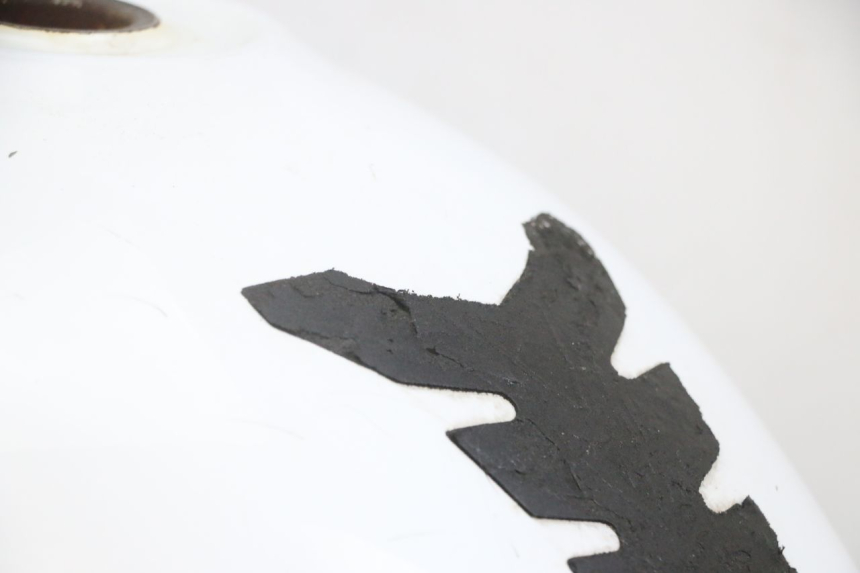 photo de KRAFTSTOFFTANK HONDA XLV VARADERO 125 (2000 - 2006) - Technische Nahaufnahme