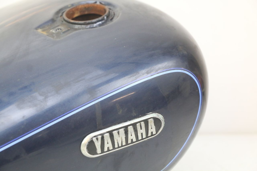 photo de KRAFTSTOFFTANK YAMAHA XV VIRAGO 750 (1984 - 1998) - Fokus auf die Struktur
