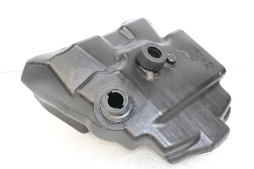 photo de KRAFTSTOFFTANK YAMAHA YP MAJESTY 125 (2002 - 2006) - Hauptansicht