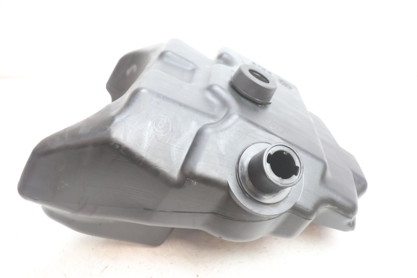 photo de KRAFTSTOFFTANK YAMAHA YP MAJESTY 125 (2002 - 2006) - Oberflächenzustand und Material