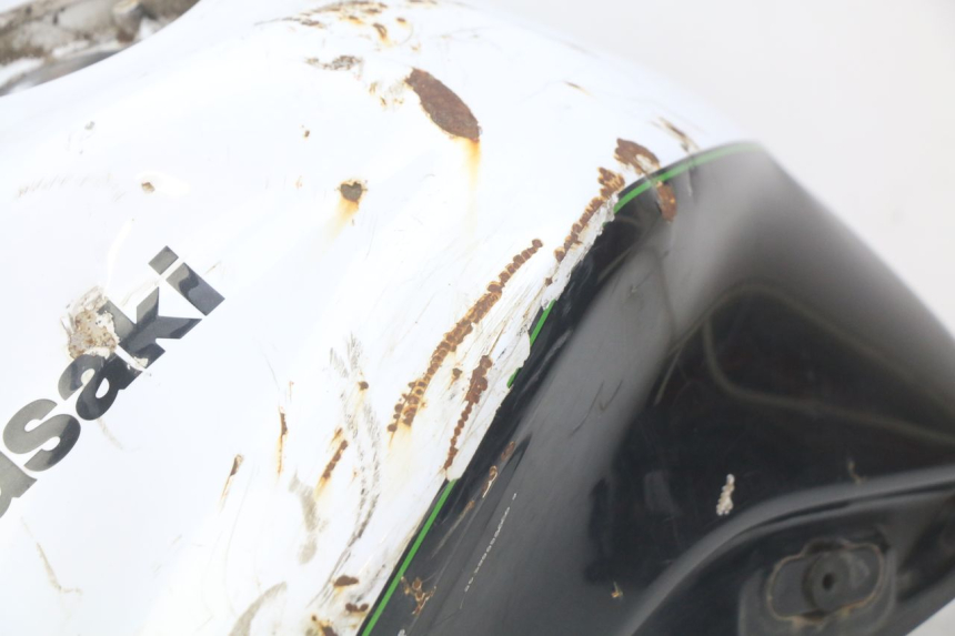 photo de KRAFTSTOFFTANK KAWASAKI Z 750 (2007 - 2013) - Charakteristische Merkmale