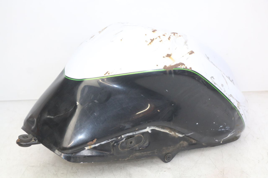 photo de KRAFTSTOFFTANK KAWASAKI Z 750 (2007 - 2013) - Profilansicht des Ersatzteils