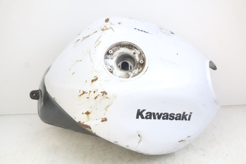 photo de KRAFTSTOFFTANK KAWASAKI Z 750 (2007 - 2013) - Technische Nahaufnahme