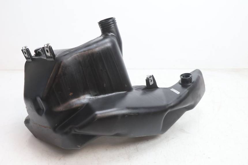 photo de KRAFTSTOFFTANK PIAGGIO ZIP 2T 50 (2009 - 2019) - Zoom auf Gebrauchszustand