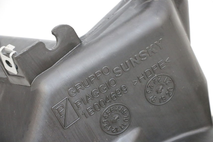 photo de KRAFTSTOFFTANK PIAGGIO ZIP 4T 50 (2018 - 2020) - Oberflächenzustand und Material