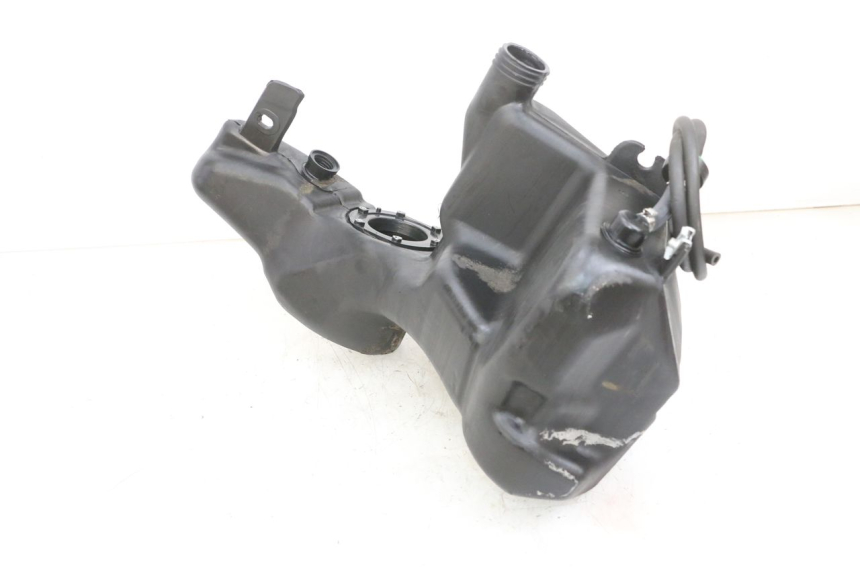 photo de KRAFTSTOFFTANK PIAGGIO ZIP 4T 50 (2018 - 2020) - Zoom auf Gebrauchszustand