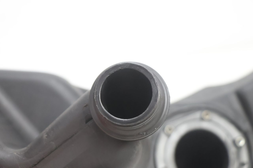photo de KRAFTSTOFFTANK PIAGGIO ZIP IGET 4T 50 (2021 - 2023) - Zoom auf Gebrauchszustand