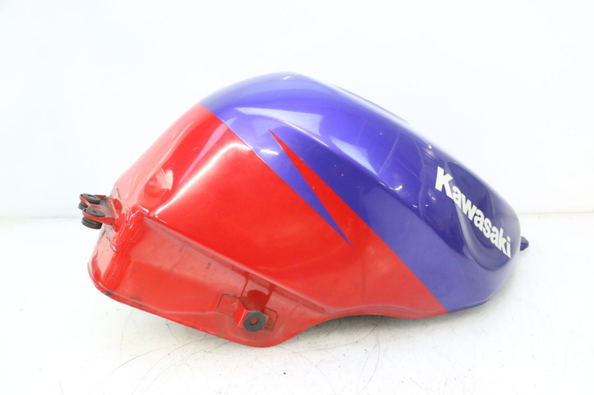 photo de KRAFTSTOFFTANK KAWASAKI ZX-6R ZX6R 600 (1995 - 1997) - Hochauflösende Nahaufnahme