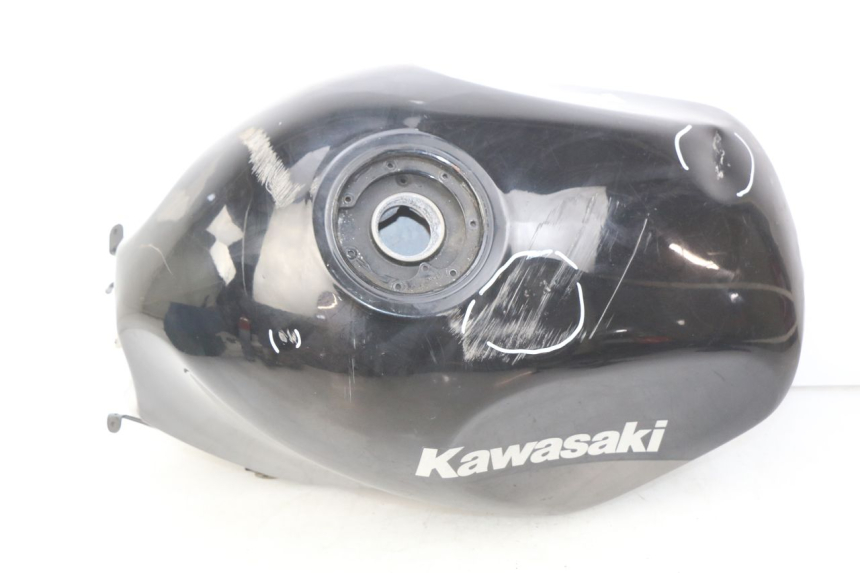 photo de KRAFTSTOFFTANK KAWASAKI ZZR 600 (1995 - 2004) - Hauptansicht