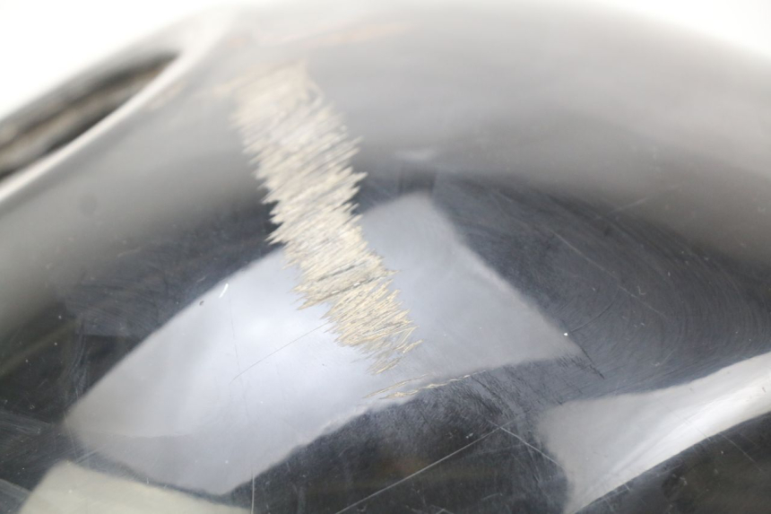 photo de KRAFTSTOFFTANK KAWASAKI ZZR 600 (1995 - 2004) - Details der Befestigungspunkte