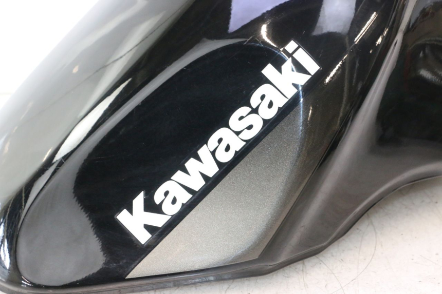 photo de KRAFTSTOFFTANK KAWASAKI ZZR 600 (1995 - 2004) - Gesamtansicht des Produkts