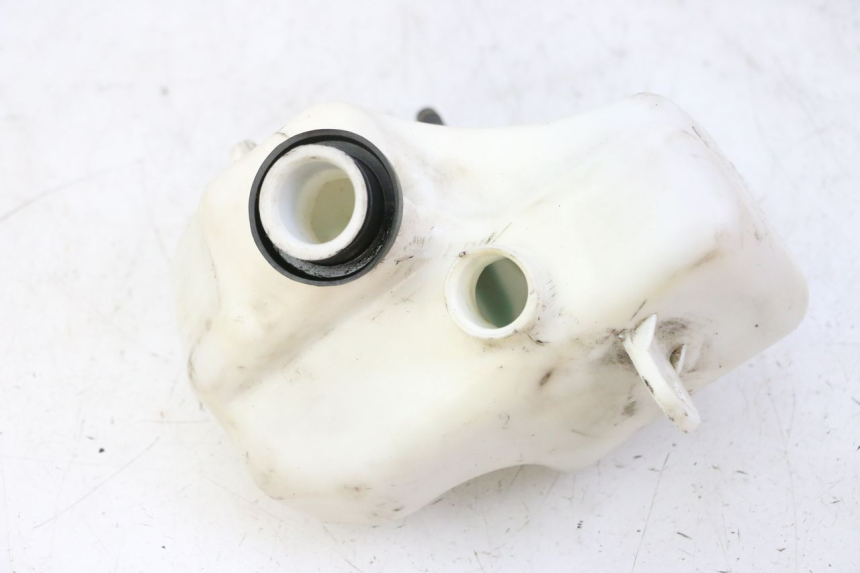 photo de ÖLTANK KYMCO AGILITY NAKED RENOUVO 2T 50 (2011 - 2018) - Hauptansicht