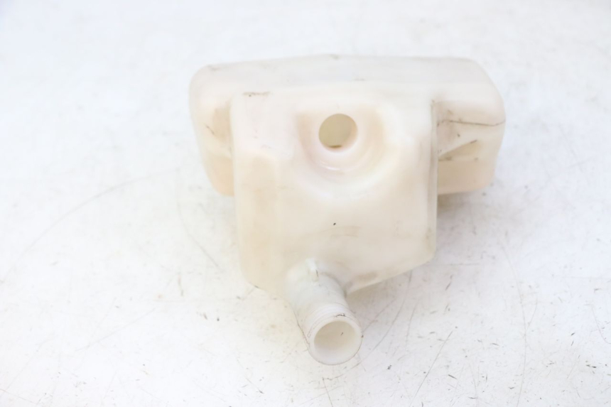 photo de ÖLTANK PEUGEOT CITYSTAR 50 (2013 - 2017) - Details der Befestigungspunkte