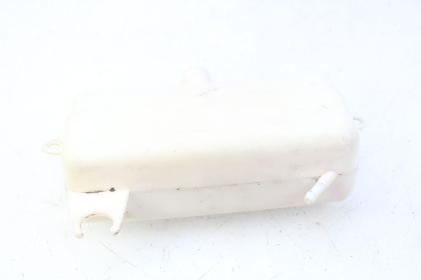 photo de ÖLTANK PEUGEOT DJANGO 2T 50 (2014 - 2019) - Zoom auf Gebrauchszustand