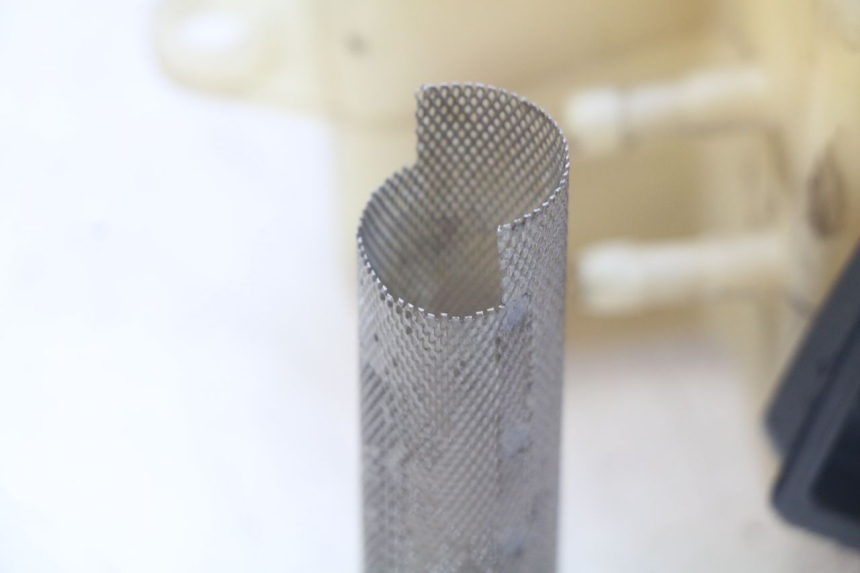 photo de ÖLTANK PEUGEOT ELYSEO 125 (1999 - 2004) - Zoom auf Gebrauchszustand