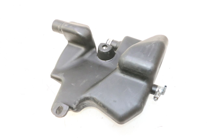 photo de ÖLTANK PIAGGIO FLY 2T 50 (2004 - 2017) - Zoom auf Gebrauchszustand
