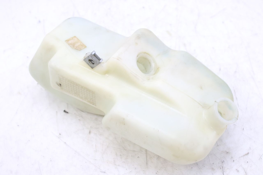 photo de ÖLTANK DERBI GPR 50 (2004 - 2009) - Details der Befestigungspunkte