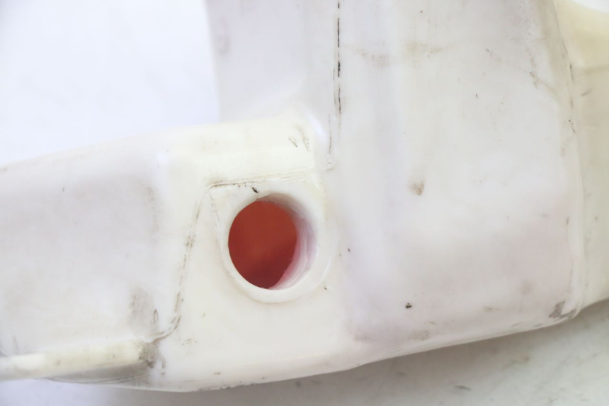 photo de ÖLTANK PEUGEOT KISBEE 2T 50 (2010 - 2017) - Zoom auf Gebrauchszustand