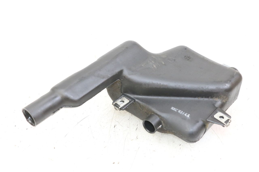 photo de ÖLTANK PIAGGIO VESPA LX 2T 50 (2005 - 2013) - Detailansicht des Bauteils