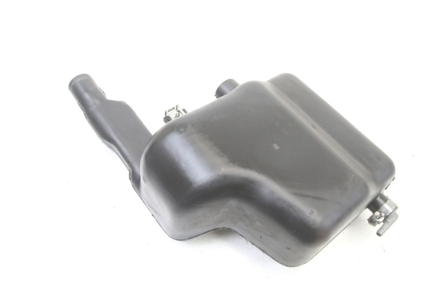 photo de ÖLTANK PIAGGIO VESPA LX 2T 50 (2005 - 2013) - Zoom auf Gebrauchszustand