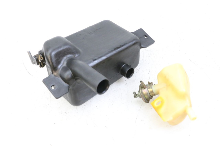 photo de ÖLTANK GILERA RUNNER LC 50 (1997 - 1998) - Detailansicht des Bauteils