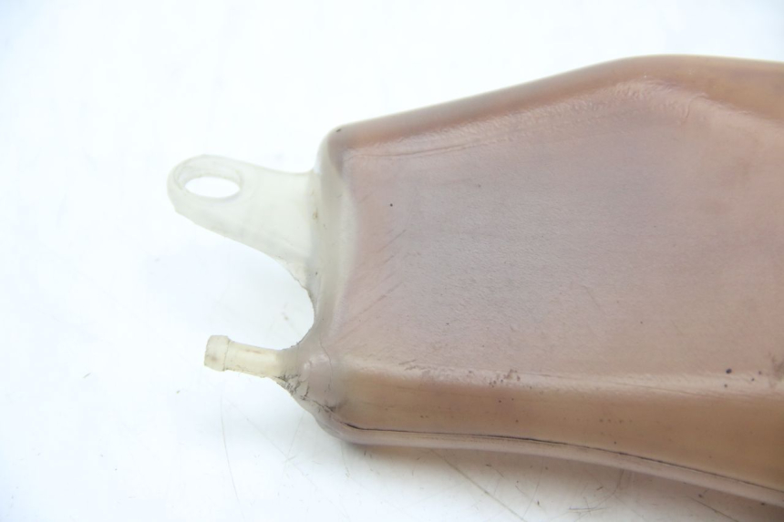 photo de ÖLTANK SUZUKI SIXTEEN 125 (2008 - 2010) - Technische Nahaufnahme