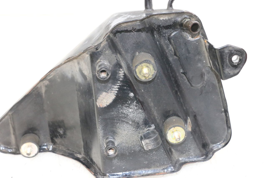 photo de ÖLTANK HARLEY DAVIDSON SPORTSTER XL CUSTOM 1200 (2003 - 2004) - Zoom auf Gebrauchszustand