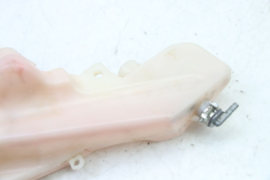 photo de ÖLTANK APRILIA SR 2T 50 (2018 - 2022) - Details der Befestigungspunkte