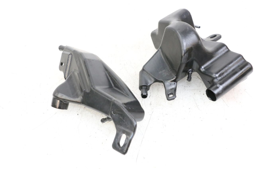 photo de ÖLTANK APRILIA SR MOTARD 50 (2012 - 2018) - Alternative Perspektive