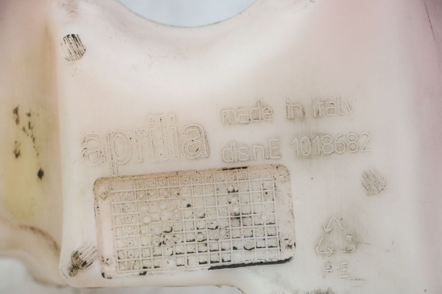 photo de ÖLTANK APRILIA SR R 2T LC 50 (2018 - 2021) - Detailansicht des Bauteils