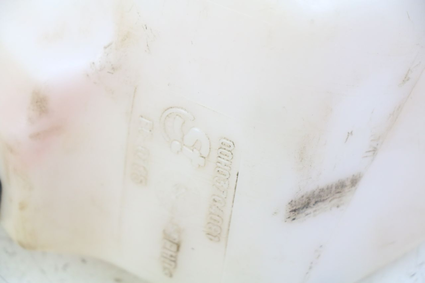 photo de ÖLTANK APRILIA SX 50 (2011 - 2017) - Zoom auf Gebrauchszustand