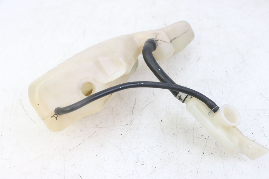 photo de ÖLTANK YAMAHA TDR DELTABOX 125 (1997 - 2003) - Detailansicht des Bauteils