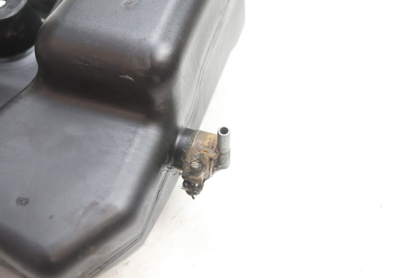 photo de ÖLTANK PIAGGIO ZIP 2T 50 (2009 - 2019) - Oberflächenzustand und Material