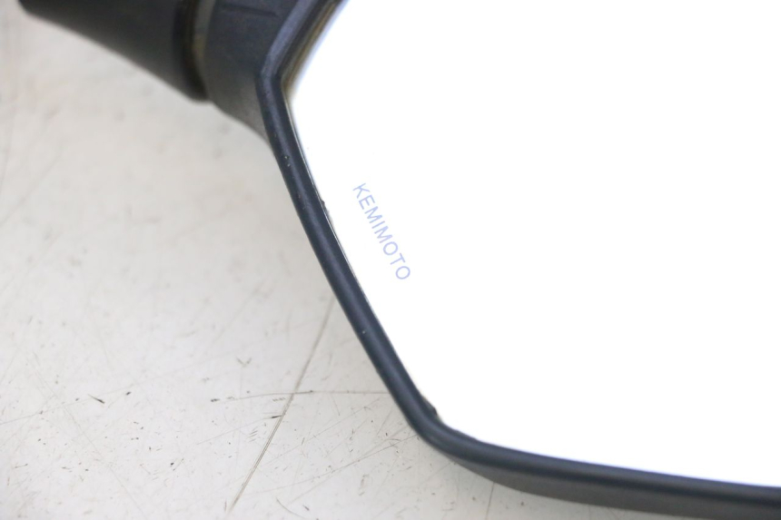 photo de RECHTSER SPIEGEL KEEWAY F-ACT FACT EVO 50 (2020 - 2026) - Details der Befestigungspunkte