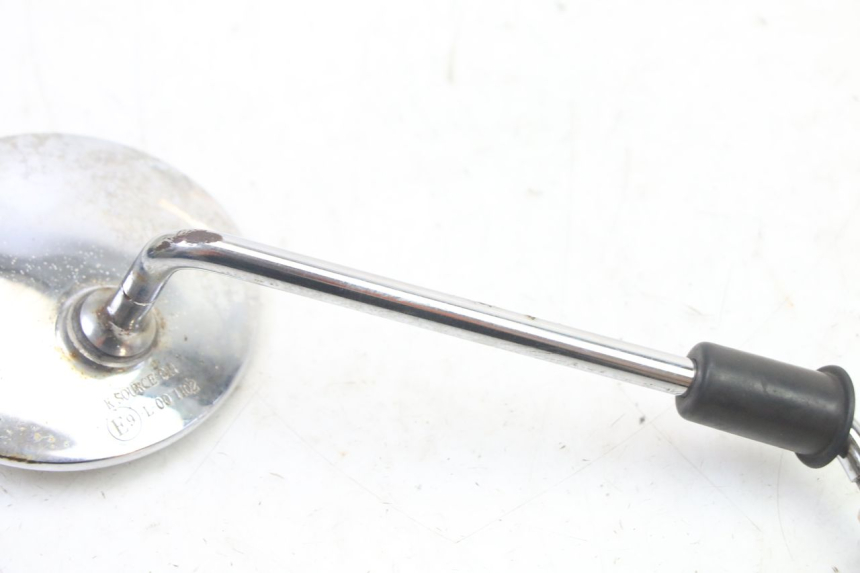 photo de SPIEGEL RECHTS SYM FIDDLE 2 S 125 (2012 - 2014) - Oberflächenzustand und Material