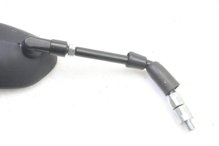 photo de SPIEGEL RECHTS SUZUKI GSR 750 (2011 - 2017) - Oberflächenzustand und Material