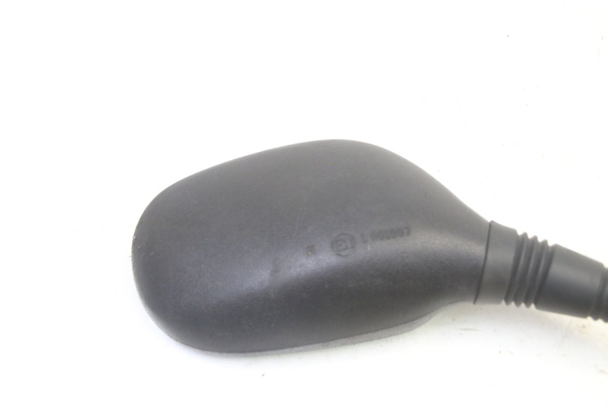 photo de SPIEGEL RECHTS PIAGGIO MP3 RL 250 (2006 - 2010) - Details der Befestigungspunkte