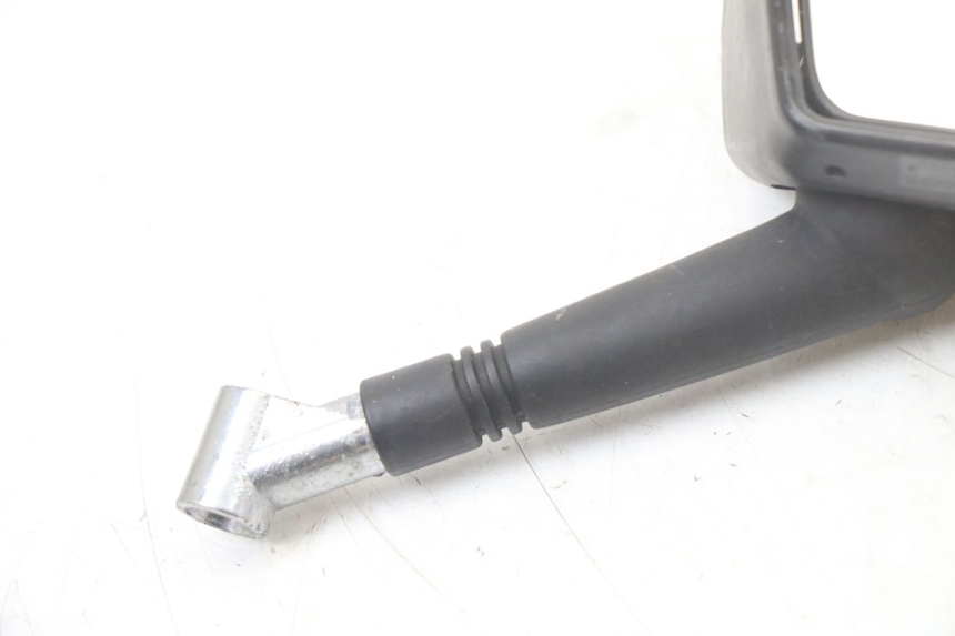 photo de RECHTER SPIEGEL PEUGEOT SATELIS COMPRESSOR K15 125 (2006 - 2009) - Detailansicht des Bauteils