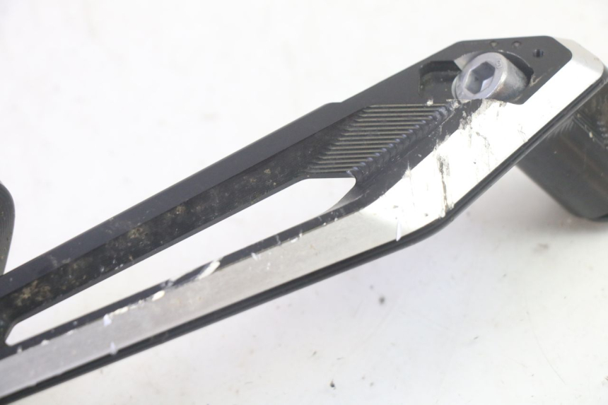 photo de SPIEGEL RECHTS BMW R GS 1250 (2021 - 2024) - Kennzeichnungen und Originalreferenzen