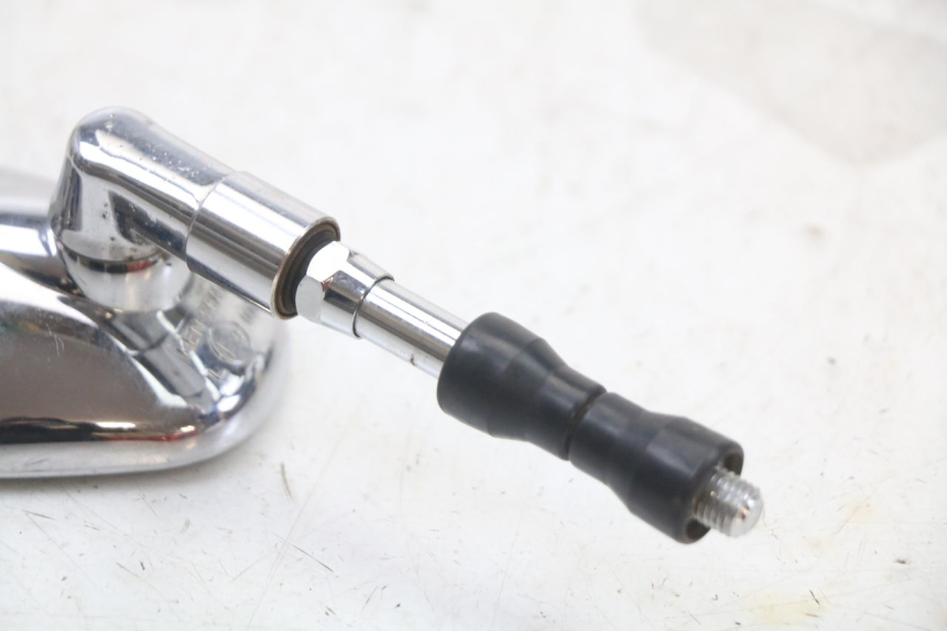 photo de SPIEGEL RECHTS YAMAHA XVS DRAG STAR DRAGSTAR 650 (1997 - 2007) - Details der Befestigungspunkte