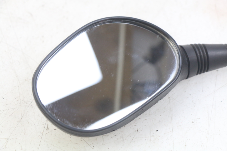 photo de LINKER SPIEGEL MBK BOOSTER NEXT GENERATION 50 (1995 - 1998) - Details der Befestigungspunkte