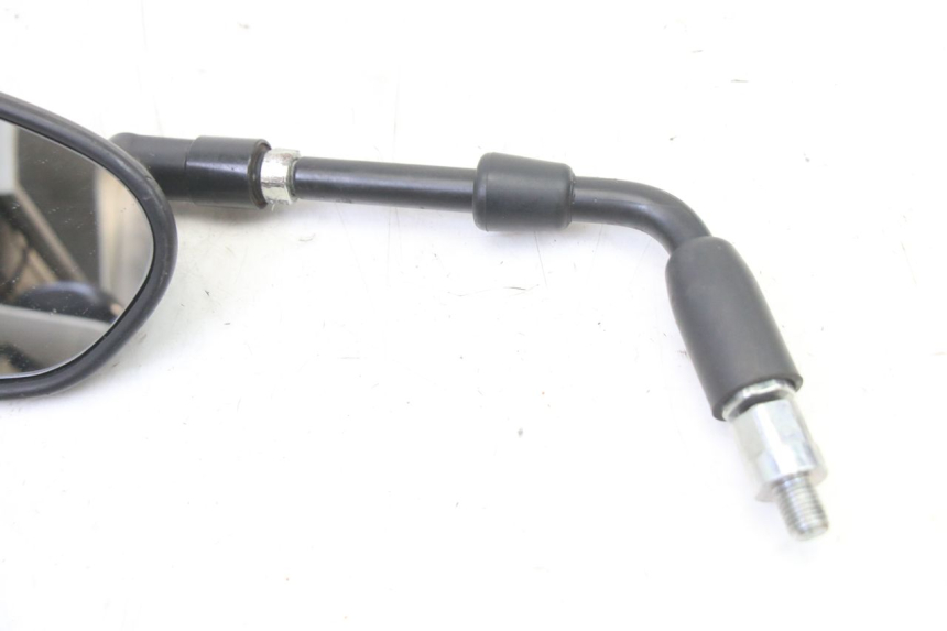 photo de LINKSENDBLICK SUZUKI GSR 750 (2011 - 2017) - Zoom auf Gebrauchszustand