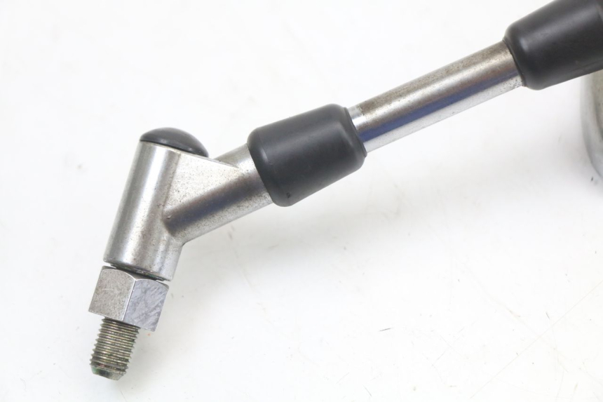 photo de SPIEGEL LINKS SUZUKI GZ MARAUDER 125 (1998 - 2004) - Details der Befestigungspunkte