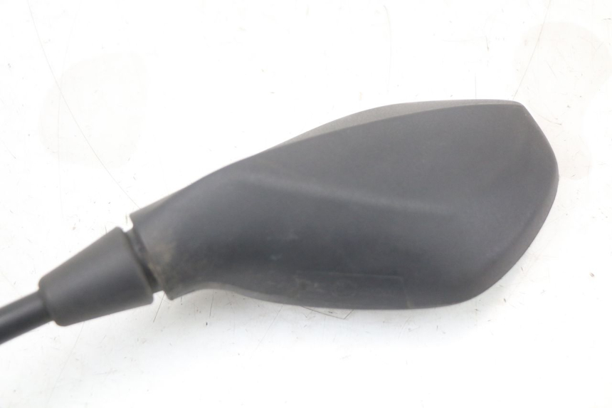 photo de SPIEGEL LINKS PIAGGIO MP3 HPE 350 (2018 - 2020) - Details der Befestigungspunkte