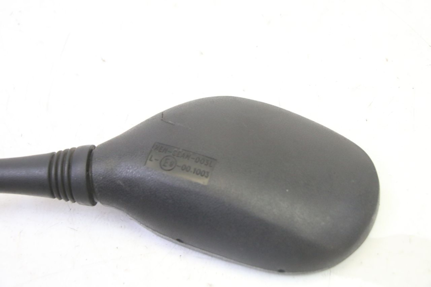 photo de SPIEGEL LINKS PIAGGIO MP3 125 (2006 - 2014) - Details der Befestigungspunkte