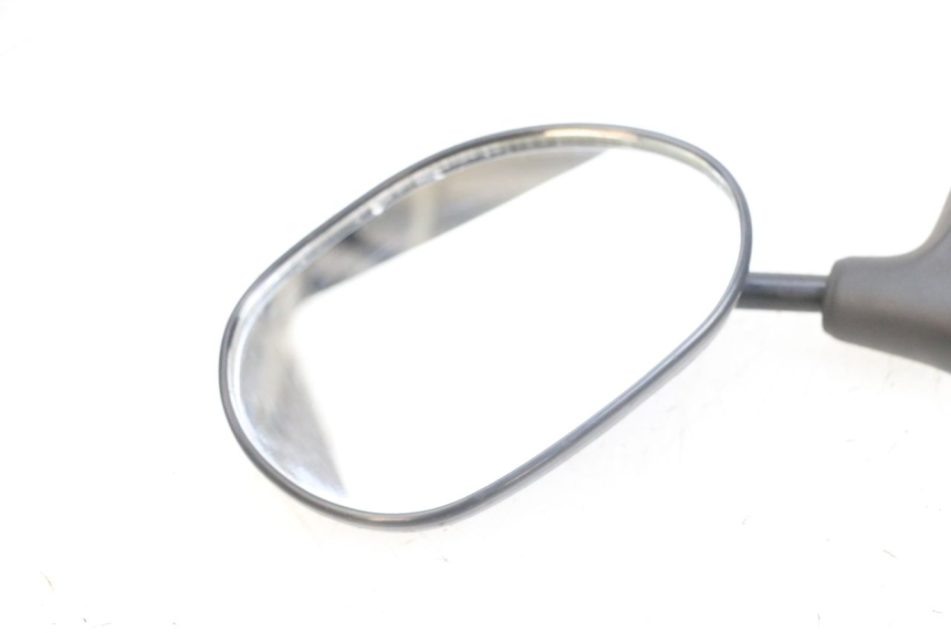 photo de SPIEGEL LINKS YAMAHA NEO'S CORE 1 (2022 - 2026) - Zoom auf Gebrauchszustand