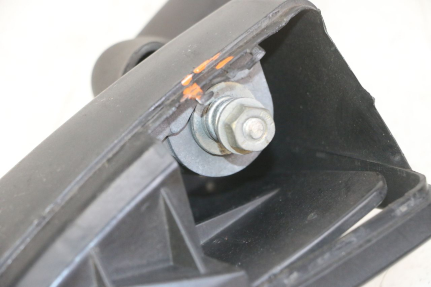 photo de SPIEGEL LINKS PEUGEOT SATELIS 125 (2013 - 2018) - Technische Nahaufnahme