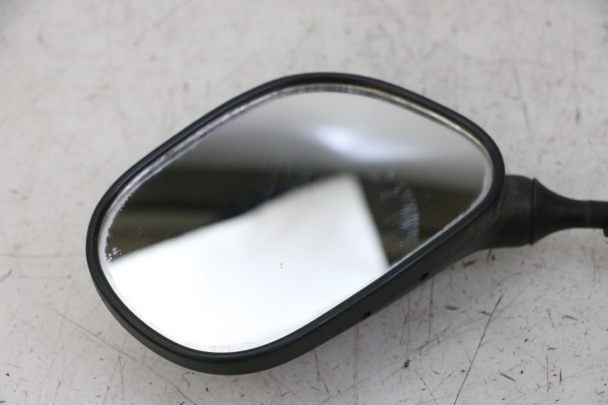 photo de SPIEGEL LINKS UNIVERSAL BIKE ZN50QT-11B 50 (2018 - 2021) - Details der Befestigungspunkte